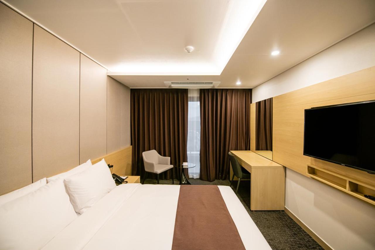 Jackson9S Hotel Chuncheon Buitenkant foto