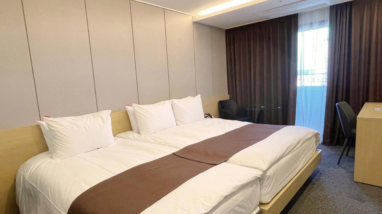 Jackson9S Hotel Chuncheon Buitenkant foto